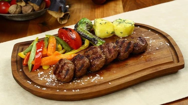 Meatballs Plate